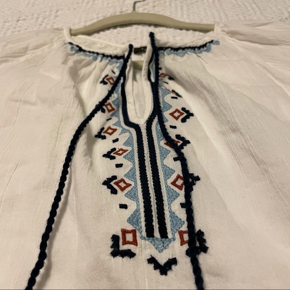 Lord and Taylor Top - Picture 8 of 9